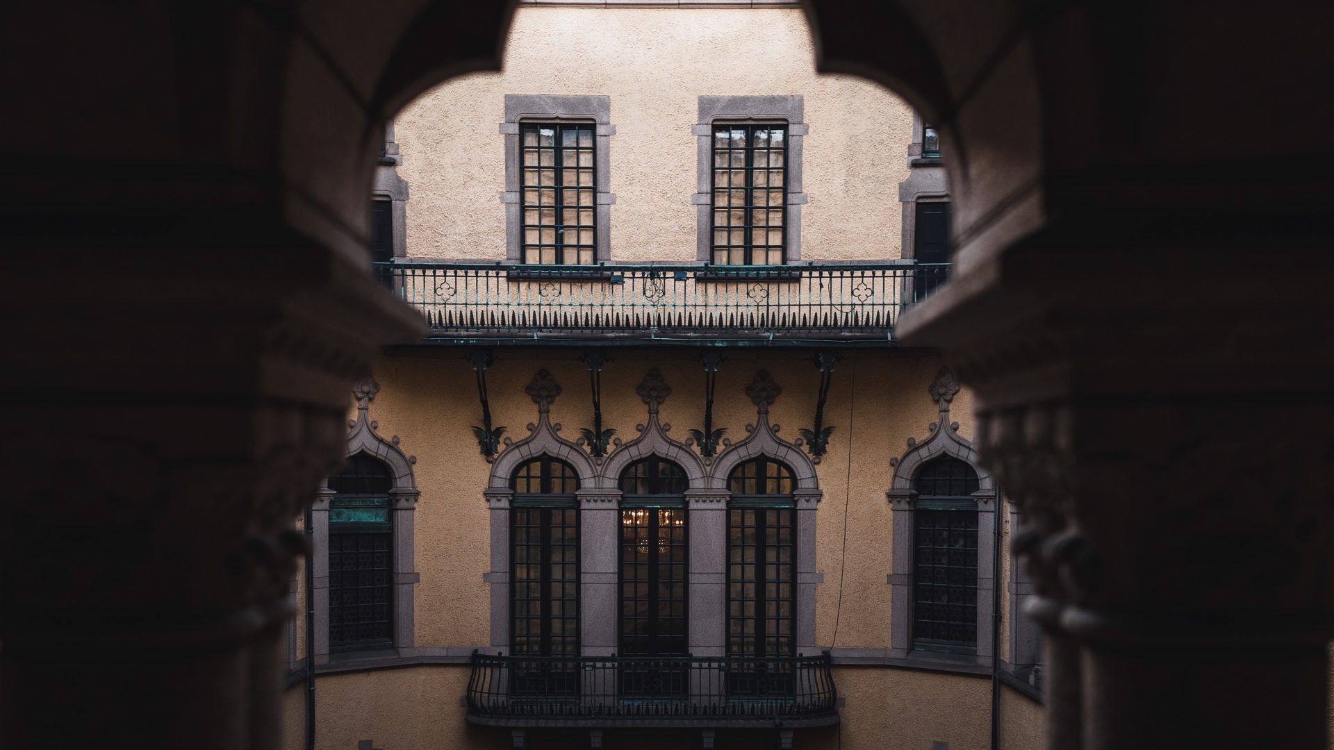 Photo of the museum's courtyard
